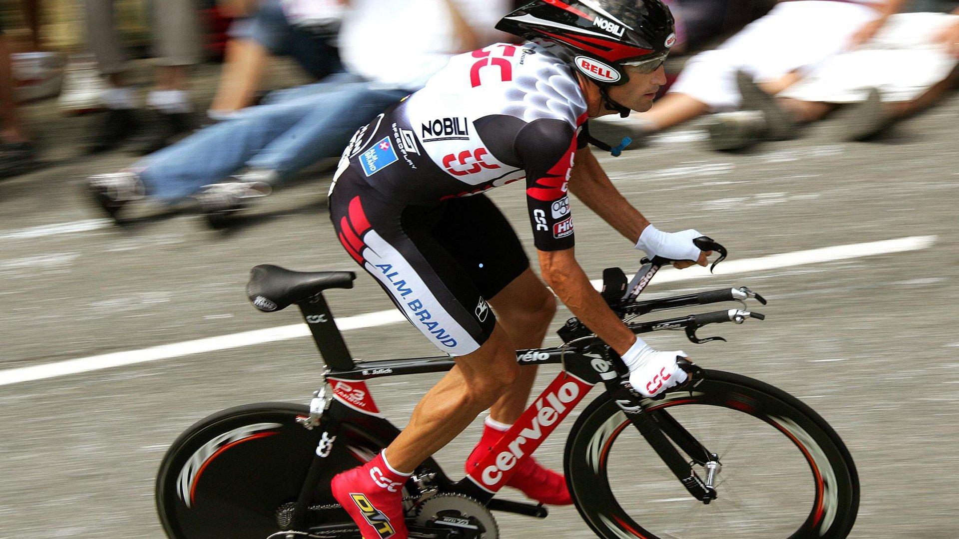 诺丁汉森林官方宣布租借那不勒斯前锋卢卡，合约内含买断条款